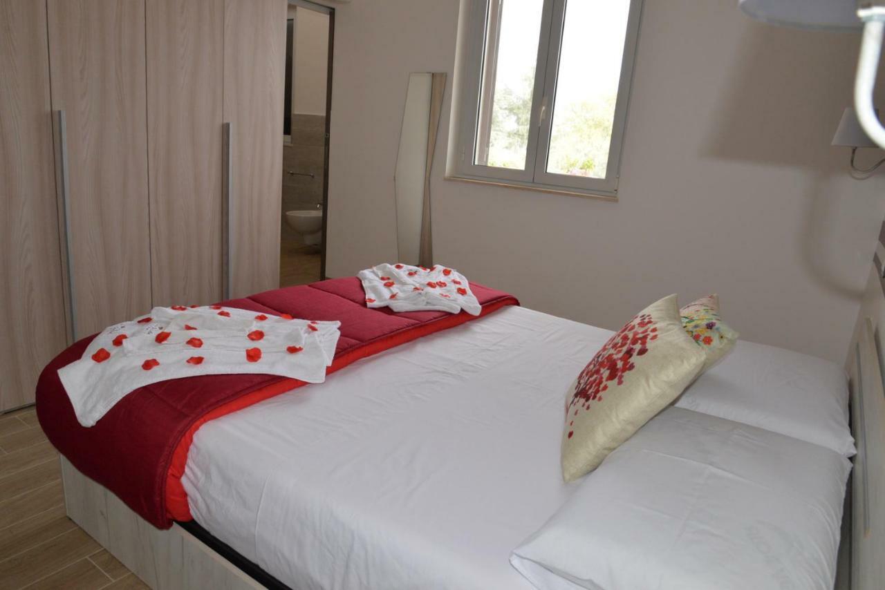 كوراتو B&B Lara Santola المظهر الخارجي الصورة